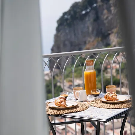 Dimora La Fenice Smeraldo Pensión 3*